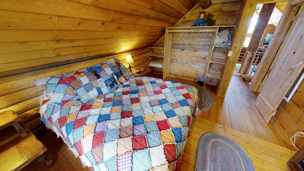 Canyon View Family Cabin, Deck, Tv Room, Games, Bbq, Campfire Monticello Dış mekan fotoğraf