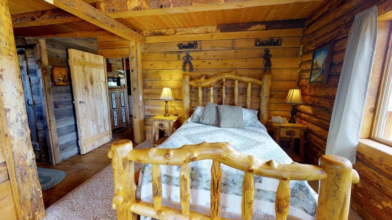 Canyon View Family Cabin, Deck, Tv Room, Games, Bbq, Campfire Monticello Dış mekan fotoğraf
